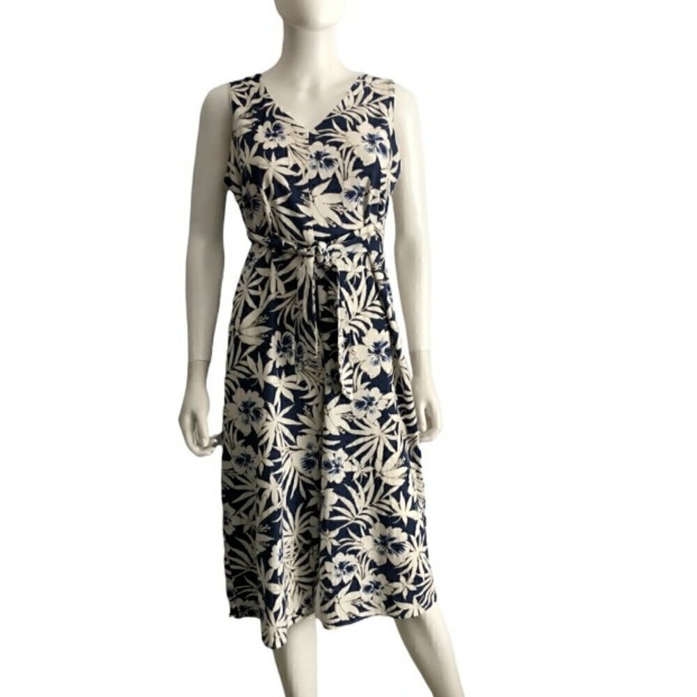 Signature By Robbie Bee Hibiscus Print Jumpsuit 6